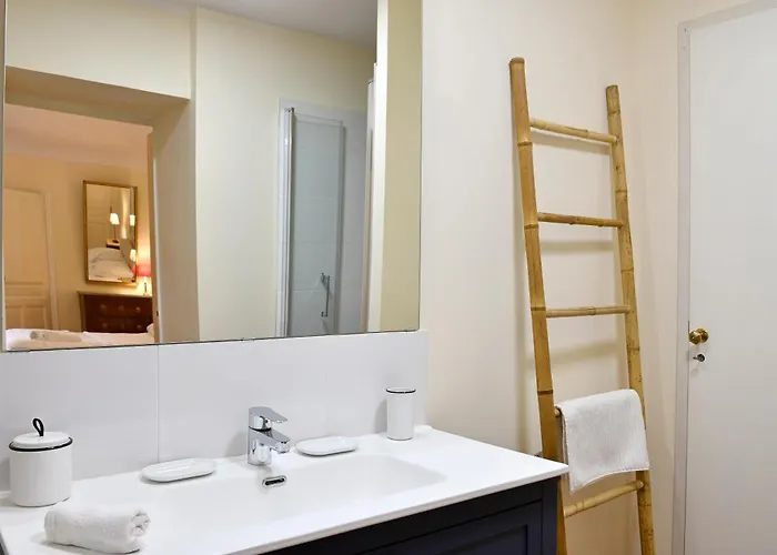 Le Chapitre Avec Jardin - Centre Historique * Νιμ